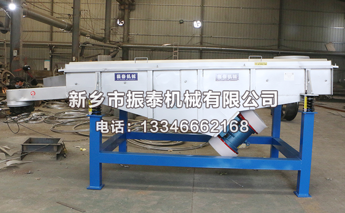 電解質(zhì)破碎料直線振動篩價格多錢一臺？
